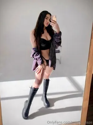 Marry Glaze OnlyFans Leaked Free Thumbnail Picture - #q0AEW5O0QO
