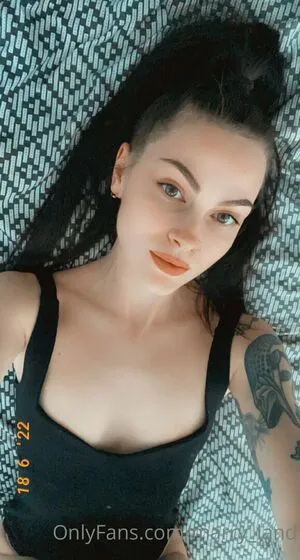 Marry Land OnlyFans Leaked Free Thumbnail Picture - #0wwojJUMhW