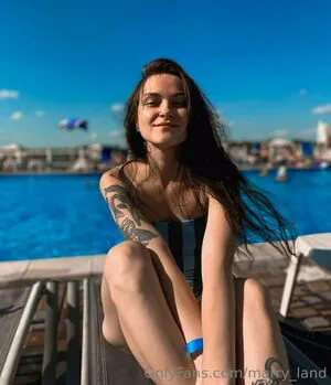 Marry Land OnlyFans Leaked Free Thumbnail Picture - #69yUYl2UaN