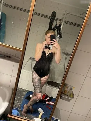 Marryd Official OnlyFans Leaked Free Thumbnail Picture - #sXkr3IDHwg