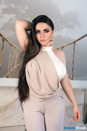 Marta La Croft OnlyFans Leaked Free Thumbnail Picture - #U0YIAGREVM