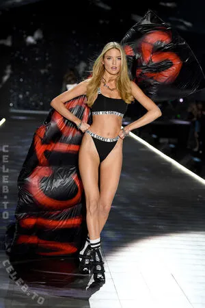 Martha Hunt OnlyFans Leaked Free Thumbnail Picture - #2YR46y3JLz