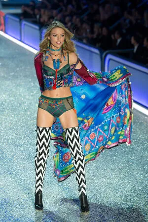 Martha Hunt OnlyFans Leaked Free Thumbnail Picture - #kUE0dRJwj1