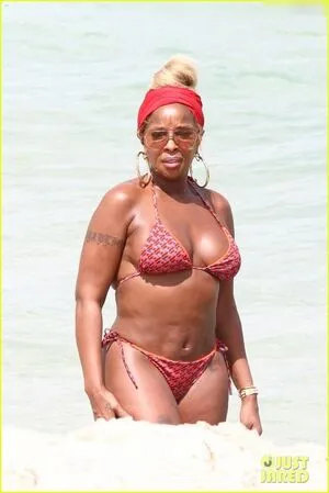 Mary J Blige OnlyFans Leaked Free Thumbnail Picture - #3aYaccGgoy