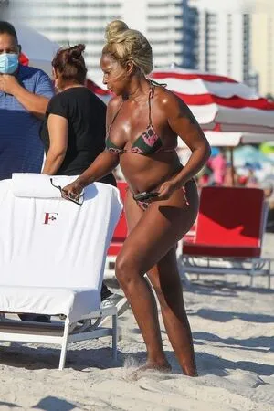 Mary J Blige OnlyFans Leaked Free Thumbnail Picture - #7UIAYbFeax