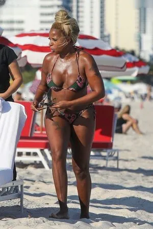 Mary J Blige OnlyFans Leaked Free Thumbnail Picture - #POsgqME62p