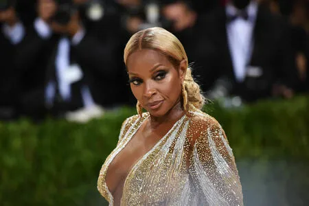 Mary J Blige OnlyFans Leaked Free Thumbnail Picture - #XFIkdbAqK6