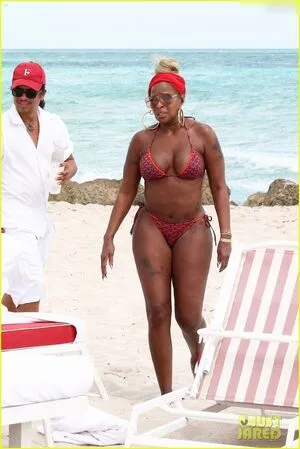 Mary J Blige OnlyFans Leaked Free Thumbnail Picture - #vRNal1jHMD