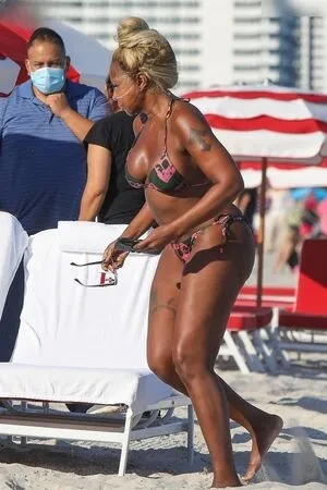 Mary J Blige OnlyFans Leaked Free Thumbnail Picture - #vl7kbA8wxU