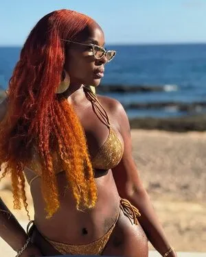 Mary J Blige OnlyFans Leaked Free Thumbnail Picture - #wKeQ7XPpoy