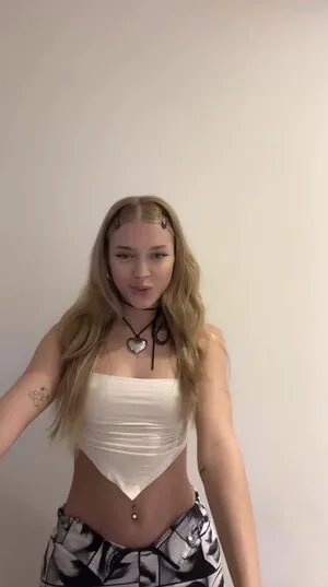 Mary Joanna Smith OnlyFans Leaked Free Thumbnail Picture - #Q1Q5c36veq