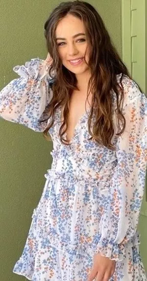 Mary Mouser OnlyFans Leaked Free Thumbnail Picture - #YtPfhgAgMX