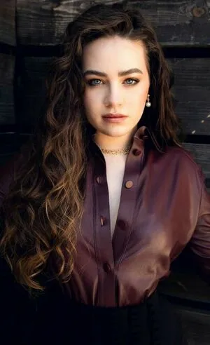 Mary Mouser OnlyFans Leaked Free Thumbnail Picture - #cu8iMa1Nrn