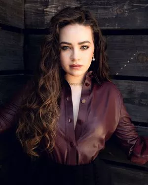 Mary Mouser OnlyFans Leaked Free Thumbnail Picture - #l01jo6eYHC