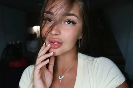 Mary Nabokova OnlyFans Leaked Free Thumbnail Picture - #2ROmscUUsv