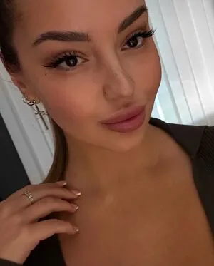 Mary Nabokova OnlyFans Leaked Free Thumbnail Picture - #7lDXHj2K4n