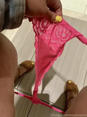Maryalicejenni OnlyFans Leaked Free Thumbnail Picture - #Kc7eAxFEI9