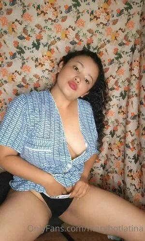 Maryhotlatina OnlyFans Leaked Free Thumbnail Picture - #000m1bPnG4