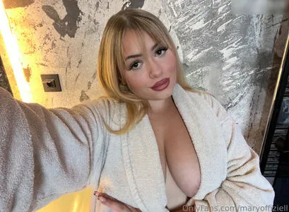 Maryoffiziell OnlyFans Leaked Free Thumbnail Picture - #j7uhFTZCVX