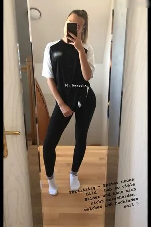 Maryyhx OnlyFans Leaked Free Thumbnail Picture - #1X7PDys557