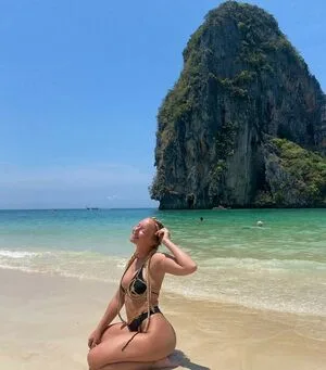 Marzzzz OnlyFans Leaked Free Thumbnail Picture - #v0enPSH5kc