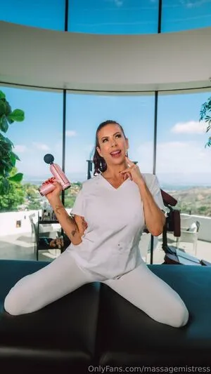 Massagemistress OnlyFans Leaked Free Thumbnail Picture - #4GM9Dp80hz
