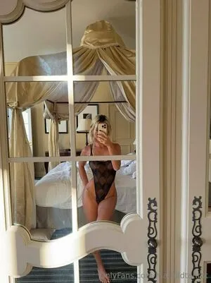 Mathildtantot OnlyFans Leaked Free Thumbnail Picture - #MZh28afkiv