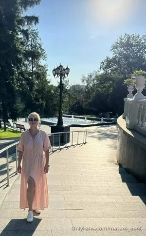 Mature Aunt OnlyFans Leaked Free Thumbnail Picture - #4RyjpJfcWd