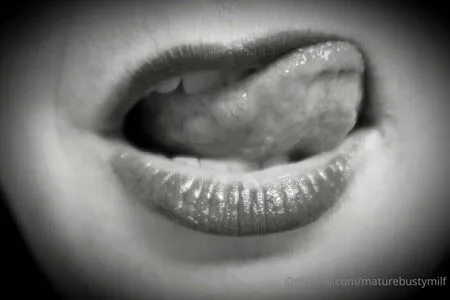 Maturebustymom OnlyFans Leaked Free Thumbnail Picture - #8O7MjIcqlX