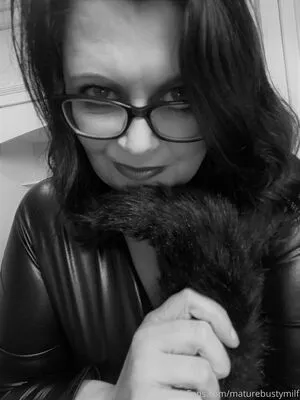 Maturebustymom OnlyFans Leaked Free Thumbnail Picture - #Kvej9XA6JC