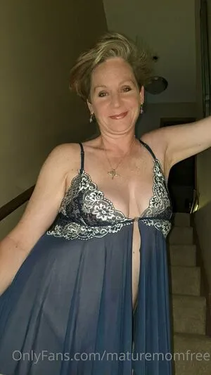 Maturemomfree OnlyFans Leaked Free Thumbnail Picture - #bHKO48ggmA