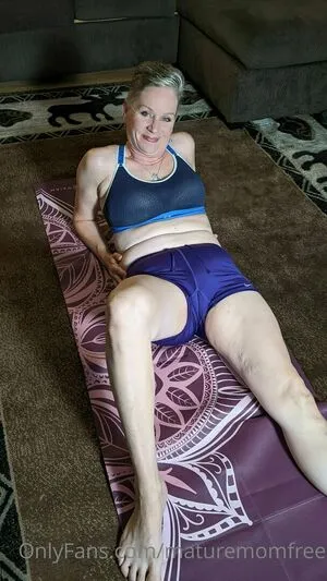 Maturemomfree OnlyFans Leaked Free Thumbnail Picture - #dwW8Cj0YCG