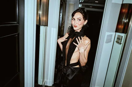 Maude Apatow OnlyFans Leaked Free Thumbnail Picture - #RbAgf5RKoq