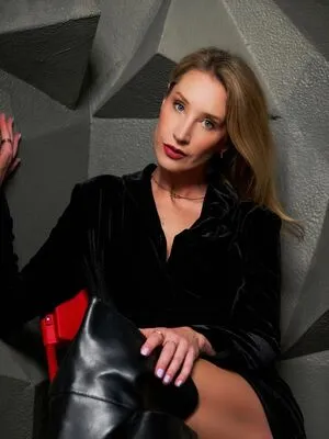 Maude Garrett OnlyFans Leaked Free Thumbnail Picture - #RxAfIuj57k