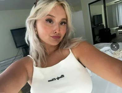 Maura London OnlyFans Leaked Free Thumbnail Picture - #AZ49Ie7y0H