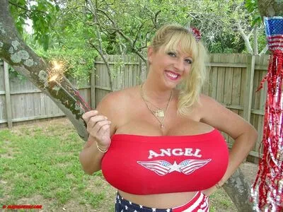 Maxi Mounds OnlyFans Leaked Free Thumbnail Picture - #5aOZn5Wcht