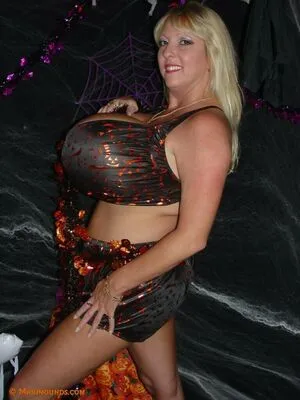 Maxi Mounds OnlyFans Leaked Free Thumbnail Picture - #8oh4VNfOMO