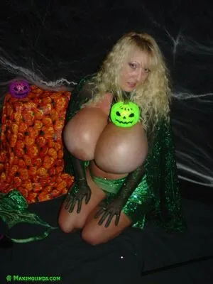 Maxi Mounds OnlyFans Leaked Free Thumbnail Picture - #9zqp3sYU3W