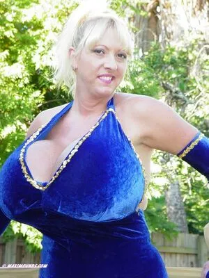 Maxi Mounds OnlyFans Leaked Free Thumbnail Picture - #BxudeL0m8h