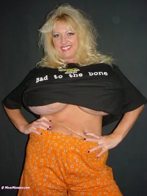 Maxi Mounds OnlyFans Leaked Free Thumbnail Picture - #H9q4DVj96y