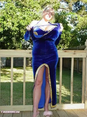 Maxi Mounds OnlyFans Leaked Free Thumbnail Picture - #dGrTBWFFn1