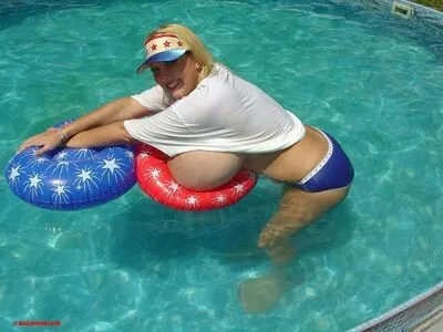 Maxi Mounds OnlyFans Leaked Free Thumbnail Picture - #g2eolFEUxi