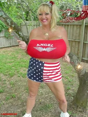 Maxi Mounds OnlyFans Leaked Free Thumbnail Picture - #tjF6ET0RvP