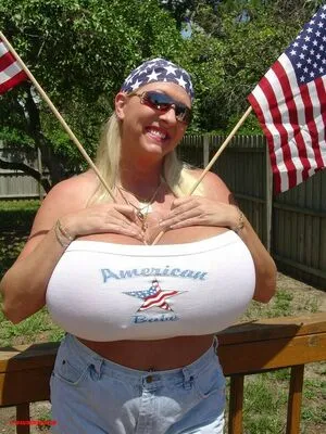 Maxi Mounds OnlyFans Leaked Free Thumbnail Picture - #vq3YzTJEOI