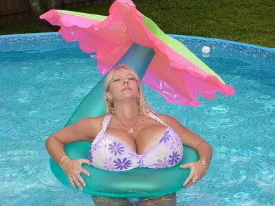 Maxi Mounds OnlyFans Leaked Free Thumbnail Picture - #wm910KoCj1
