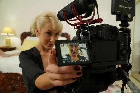 Maxim Law OnlyFans Leaked Free Thumbnail Picture - #432uU0YHcO