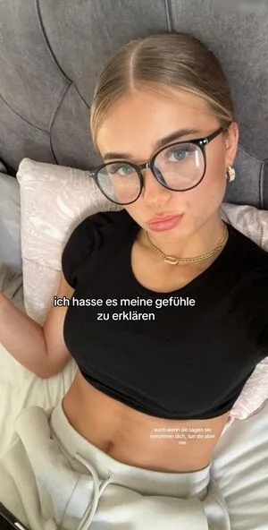 Maxima Mclk OnlyFans Leaked Free Thumbnail Picture - #mfHngUG9CF