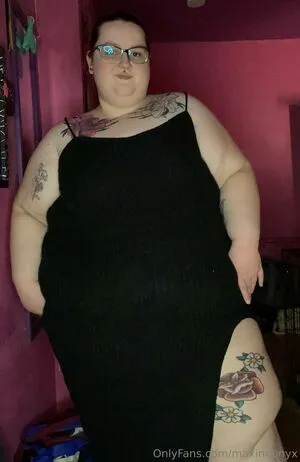 Maxineonyx OnlyFans Leaked Free Thumbnail Picture - #O7YIk86WY8