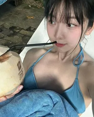 May E OnlyFans Leaked Free Thumbnail Picture - #OwGzRae5Fs