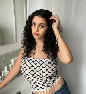 Maya Abdallah OnlyFans Leaked Free Thumbnail Picture - #8ycTqT1Q29